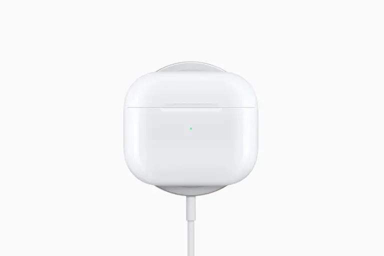 Cela vaut-il la peine d’acheter un chargeur MagSafe pour les AirPods 4 ?