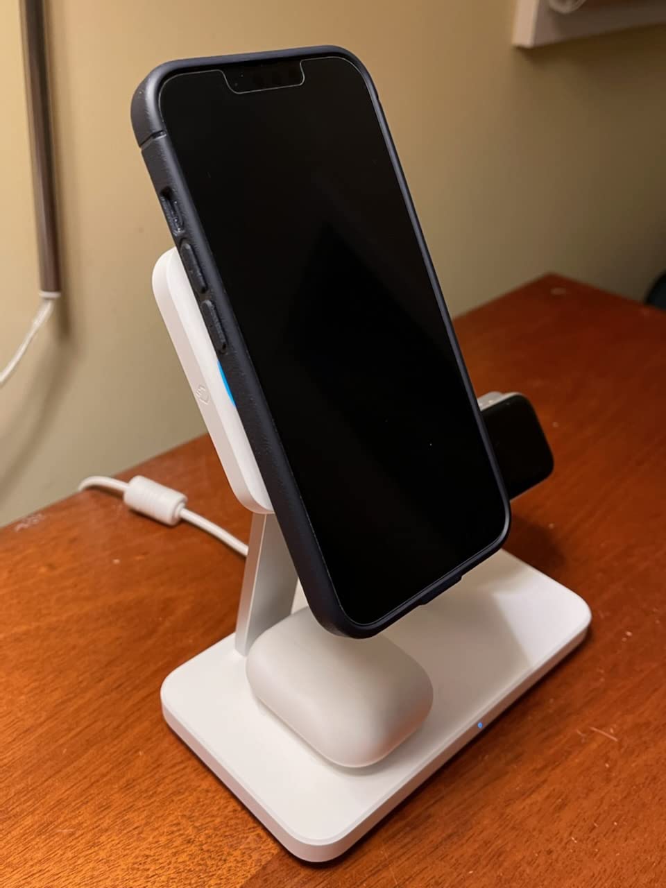 ESR 3-in-1 MagSafe Stand review: An unoriginal stand with one neat trick